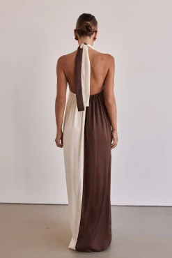 Amber Maxi Dress (Chocolate)