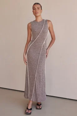 Amira Maxi Dress (Chocolate)