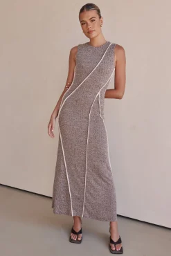 Amira Maxi Dress (Chocolate)