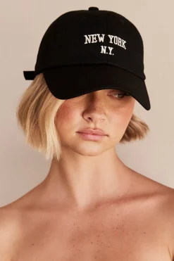 Bobbi Cap (Black)