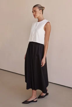 Dana Vest (White)