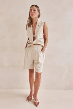 Mia Shorts (Beige)