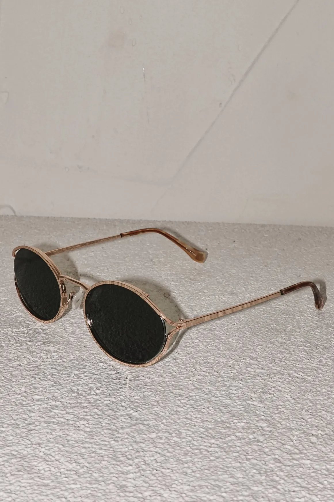 Sampaio Sunglasses (Gold)